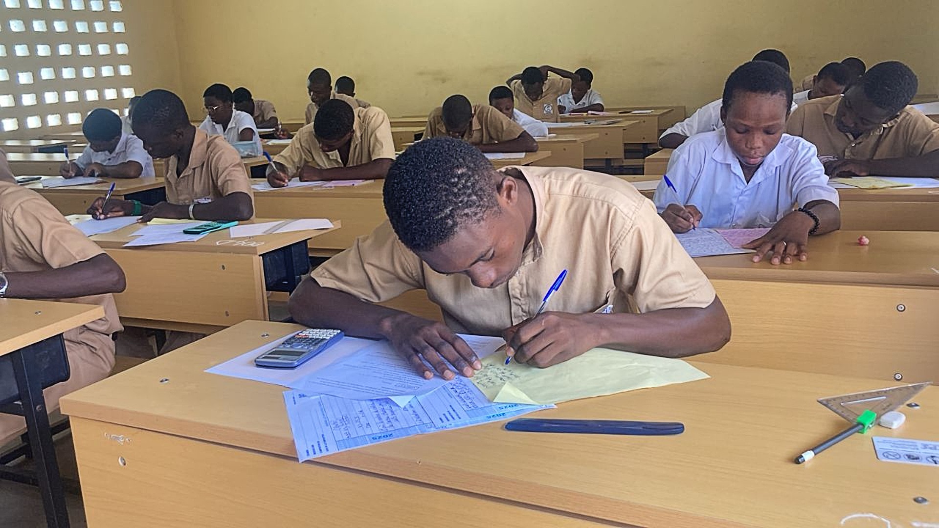 Concours d'excellence scientifique et littéraire